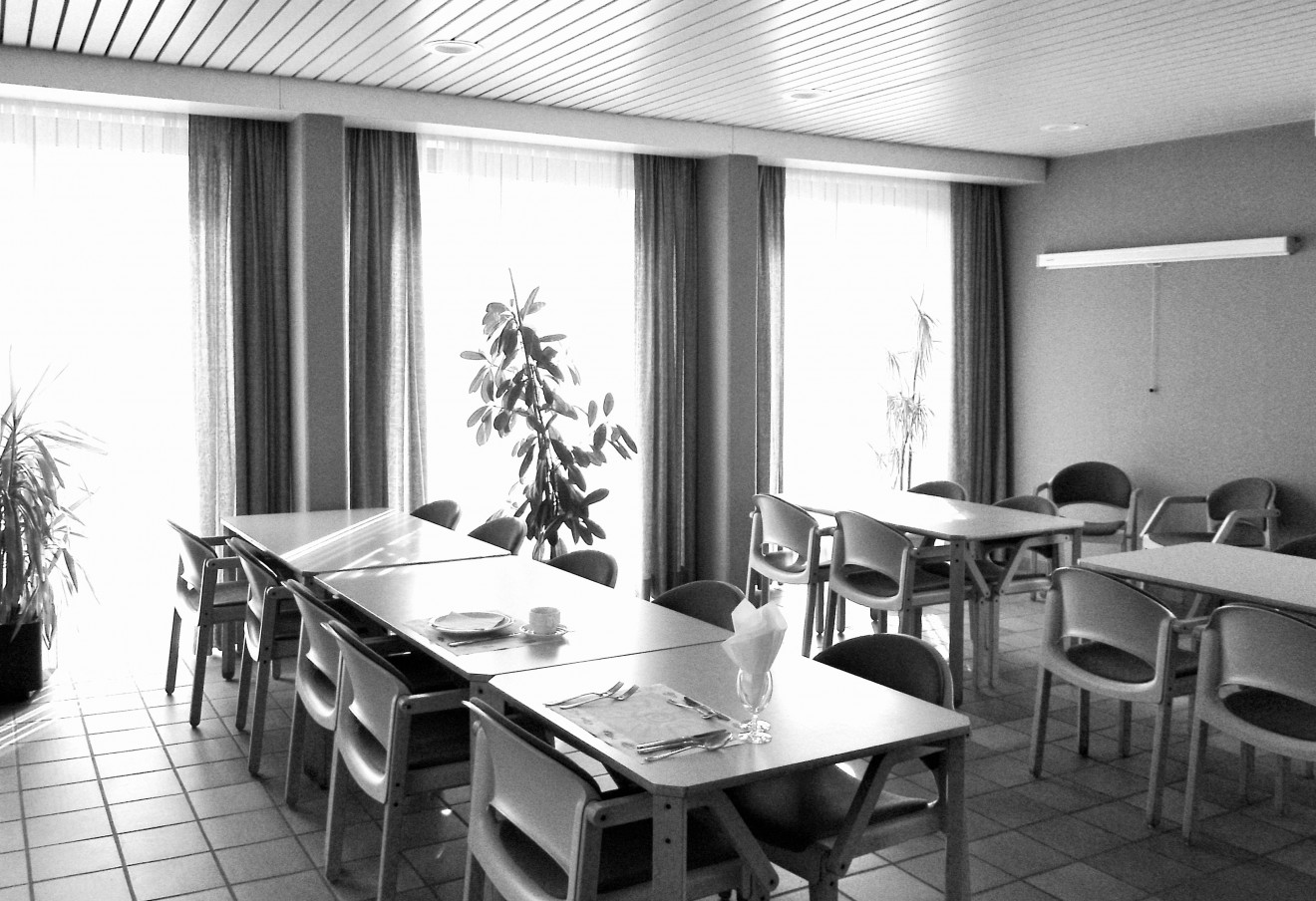 Architect- en ingenieursbureau Andries & Vuylsteke - Renovatie ziekenhuisrestaurant met vip ruimte.