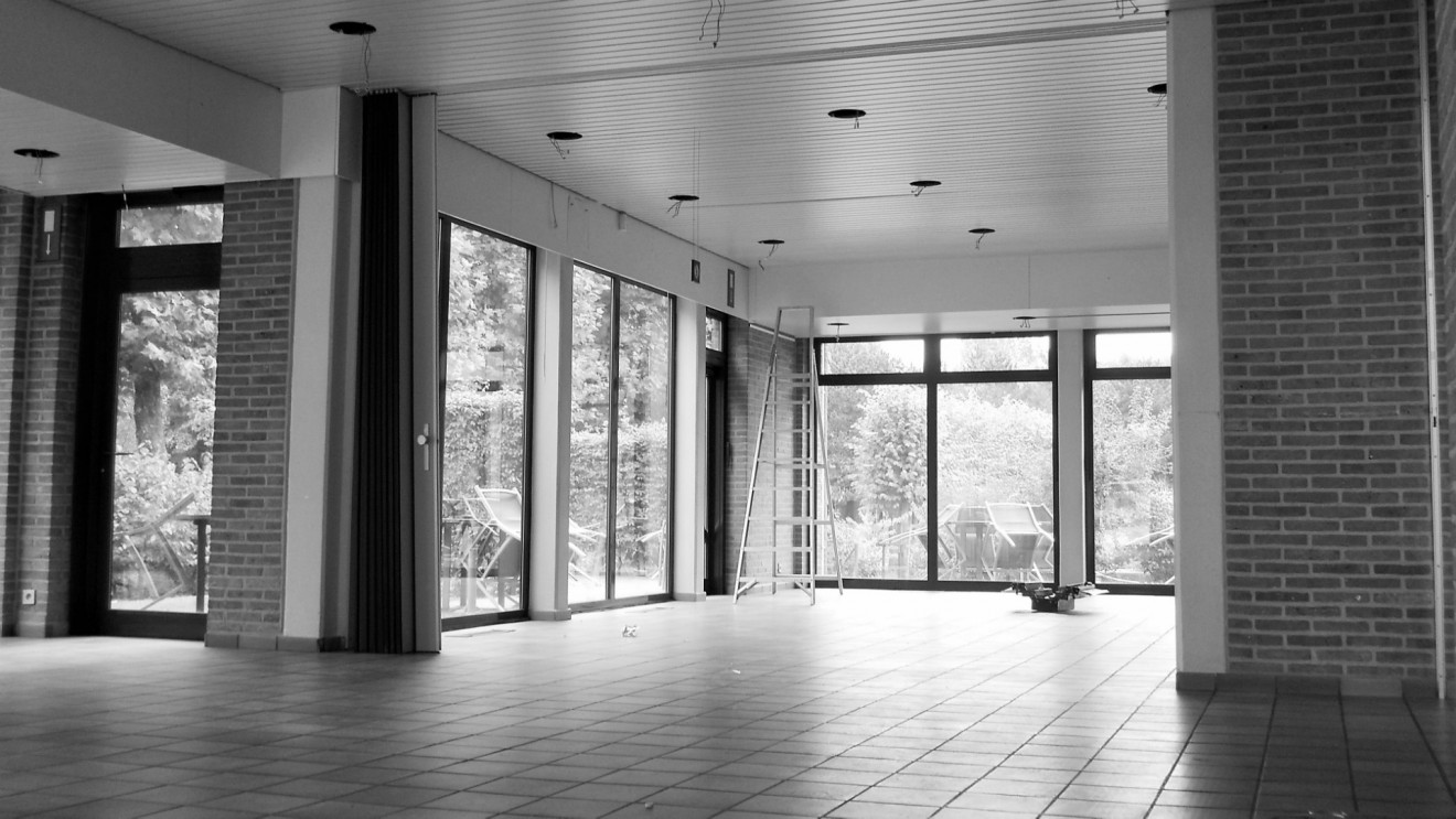 Architect- en ingenieursbureau Andries & Vuylsteke - Renovatie ziekenhuisrestaurant met vip ruimte.
