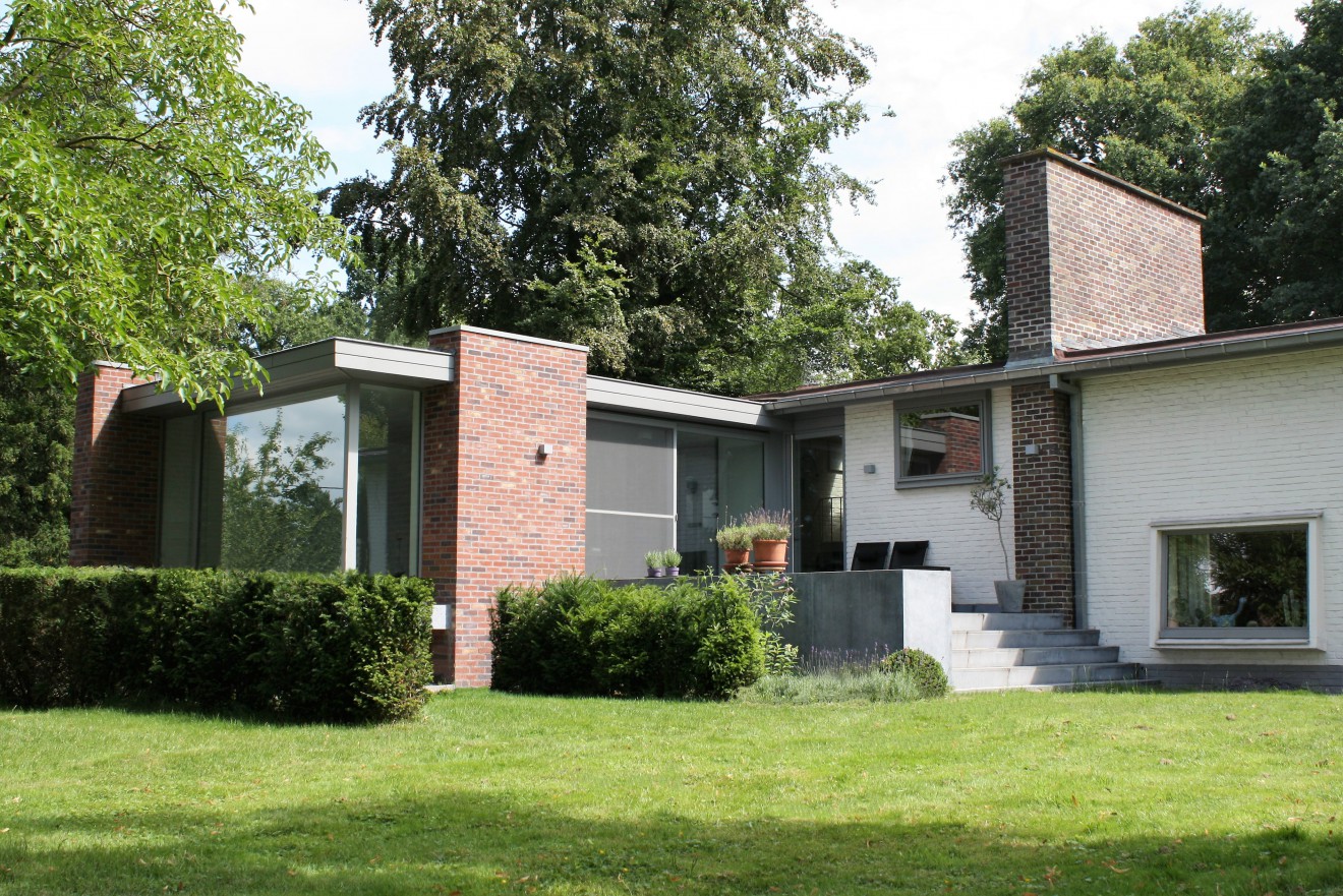 Architect- en ingenieursbureau Andries & Vuylsteke - Uitbreiding woning met dokterspraktijk
