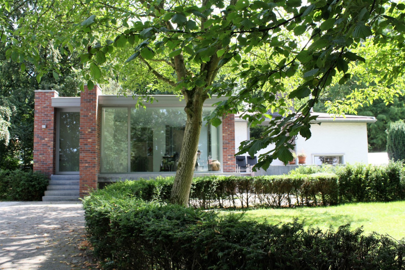 Architect- en ingenieursbureau Andries & Vuylsteke - Uitbreiding woning met dokterspraktijk