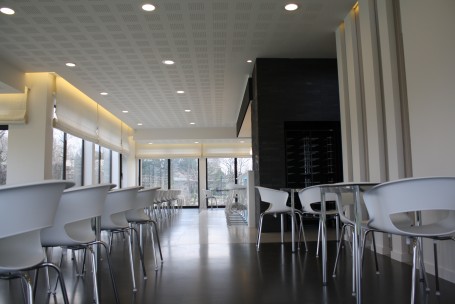 Architect- en ingenieursbureau Andries & Vuylsteke - Renovatie ziekenhuisrestaurant met vip ruimte.