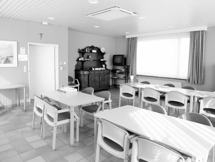 Architect- en ingenieursbureau Andries & Vuylsteke - Renovatie ziekenhuisrestaurant met vip ruimte.